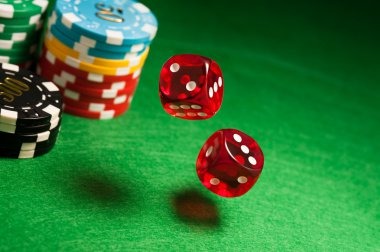 Mobile browser view of jokislot Red Tiger live-dealer interface showing betting options and dealer feed
